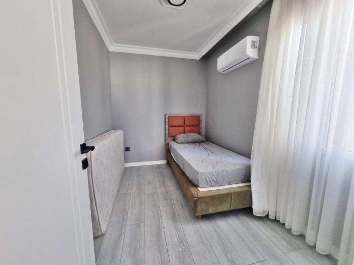 Image No.26-4 Bed Duplex for sale