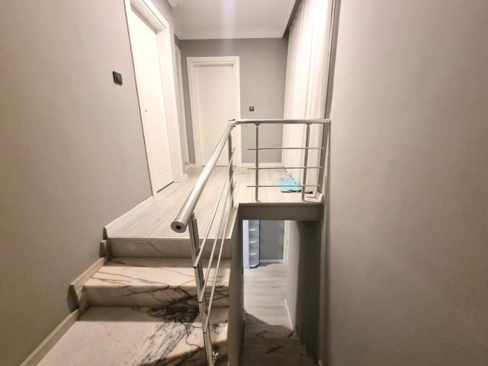 Image No.17-4 Bed Duplex for sale