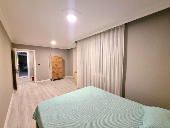 Image No.25-4 Bed Duplex for sale