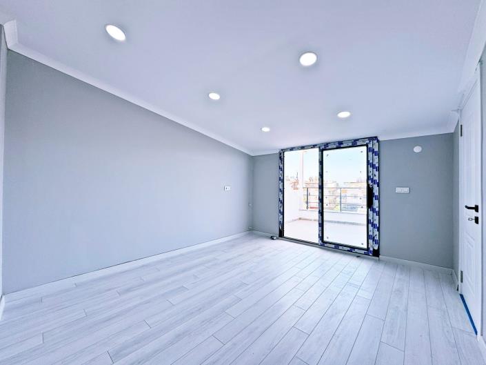 Image No.23-3 Bed Duplex for sale