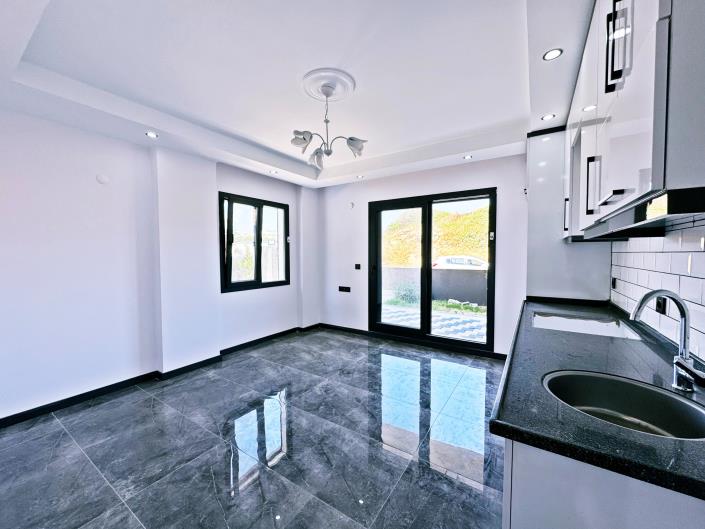 Image No.17-2 Bed Apartment for sale