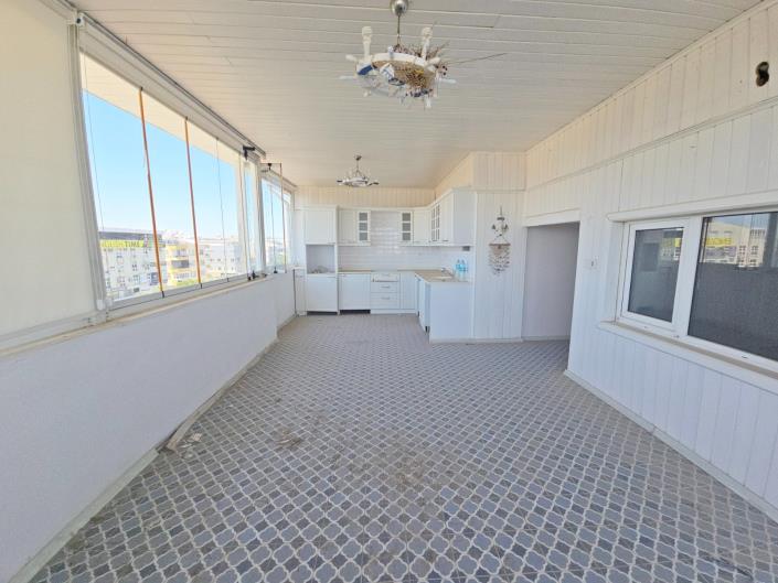 Image No.9-4 Bed Duplex for sale