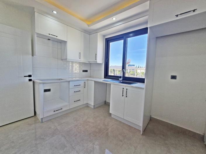 Image No.8-2 Bed Apartment for sale