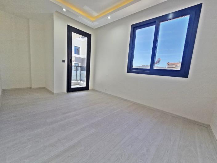 Image No.13-2 Bed Apartment for sale