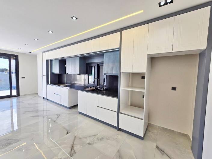 Image No.13-Villa / Détaché de 4 chambres à vendre à Altinkum