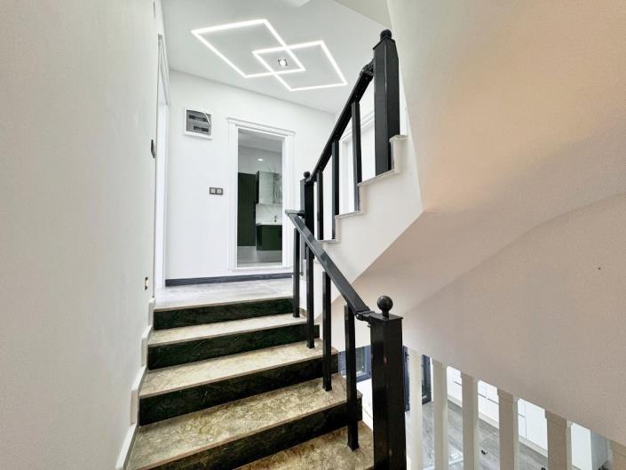 Image No.19-4 Bed Villa / Detached for sale