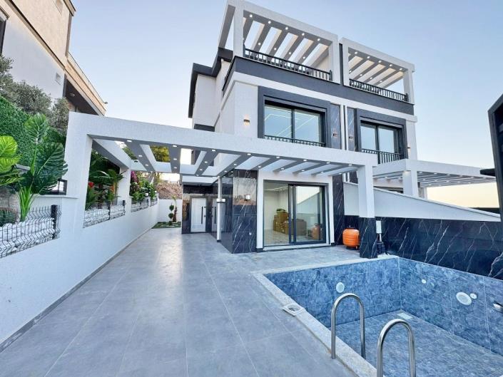 Image No.5-4 Bed Villa / Detached for sale