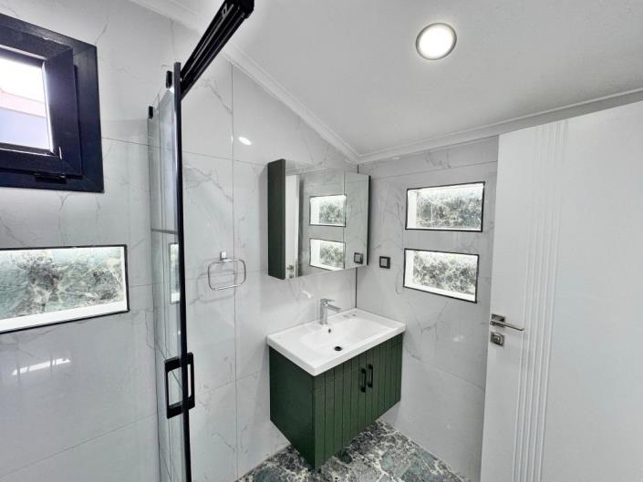 Image No.31-4 Bed Villa / Detached for sale