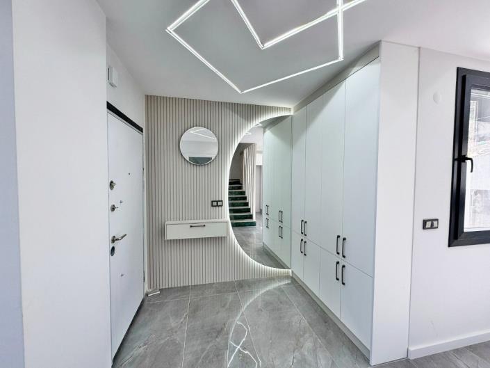 Image No.11-4 Bed Villa / Detached for sale