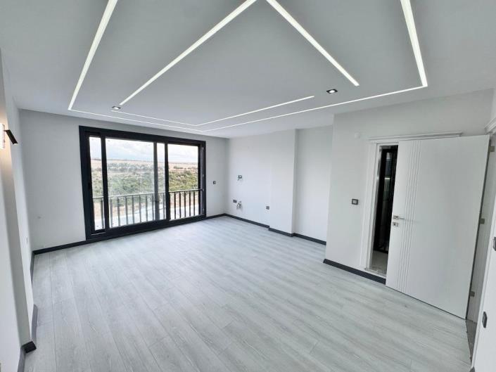 Image No.25-4 Bed Villa / Detached for sale