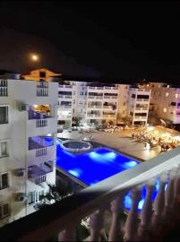 0f014e79-5cbe-4fec-b53b-8c71d0e51e2f_572x768