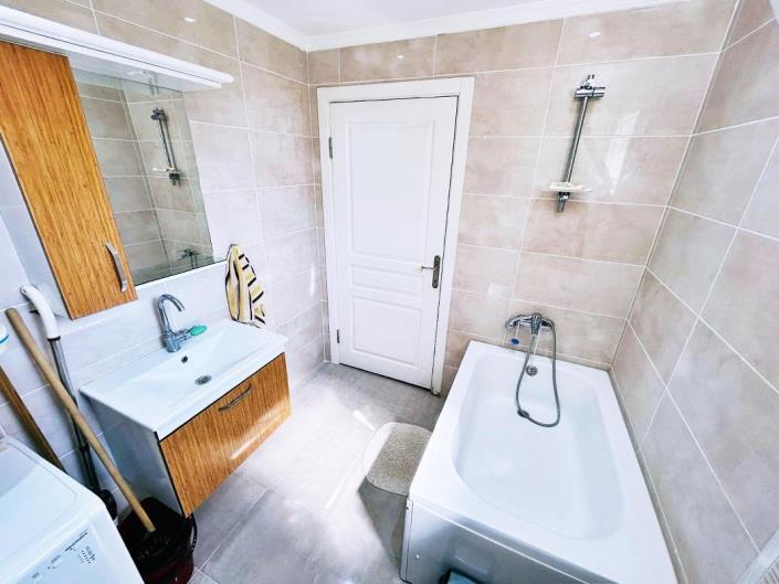 Image No.31-Appartement de 2 chambres à vendre à Altinkum