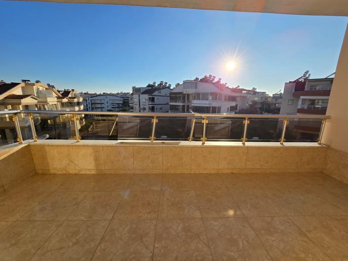 Image No.6-Appartement de 2 chambres à vendre à Altinkum