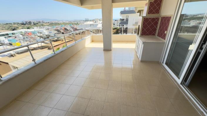 Image No.10-3 Bed Duplex for sale