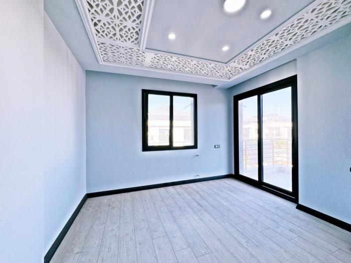 Image No.17-2 Bed Apartment for sale