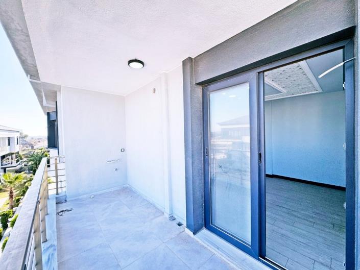 Image No.18-2 Bed Apartment for sale