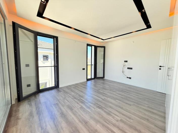 Image No.19-3 Bed Villa / Detached for sale