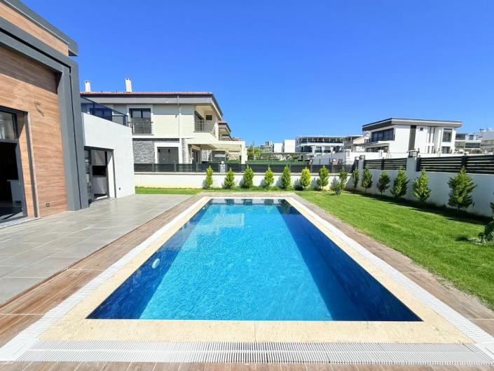 Image No.5-3 Bed Villa / Detached for sale