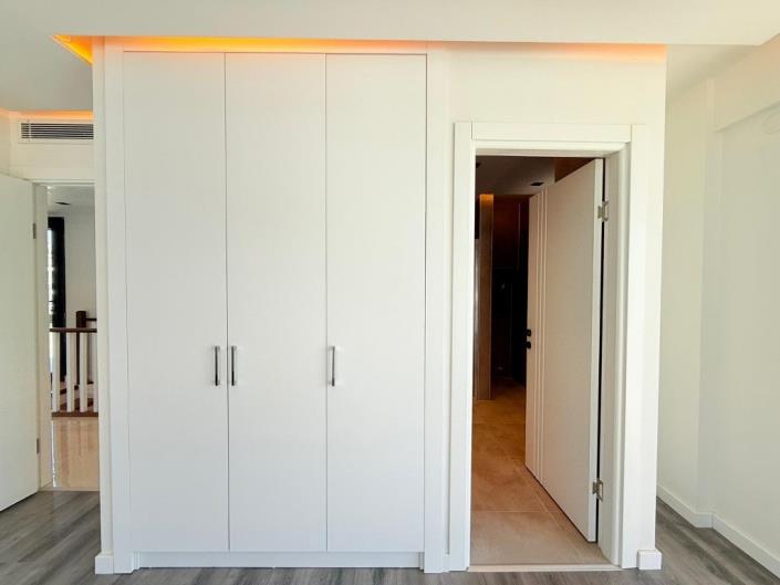 Image No.26-3 Bed Villa / Detached for sale