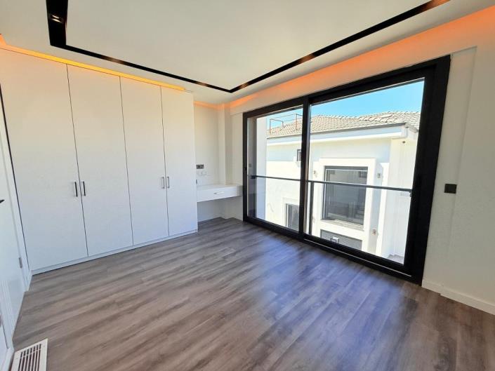 Image No.23-3 Bed Villa / Detached for sale