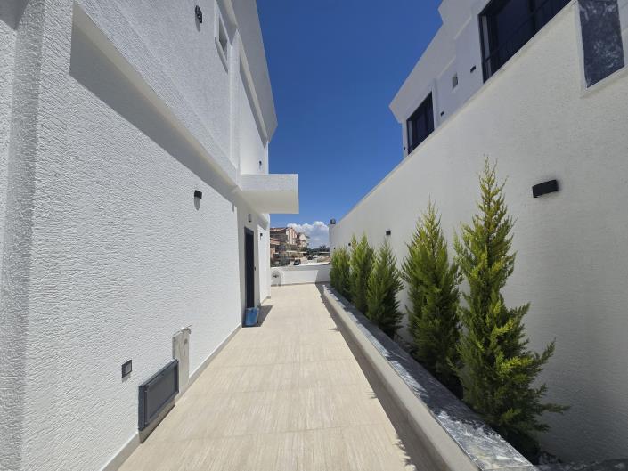 Image No.6-4 Bed Villa / Detached for sale