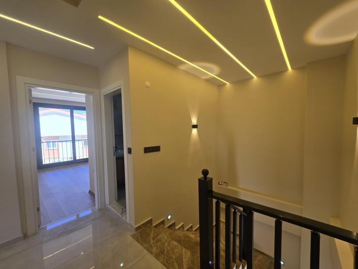 Image No.15-4 Bed Villa / Detached for sale