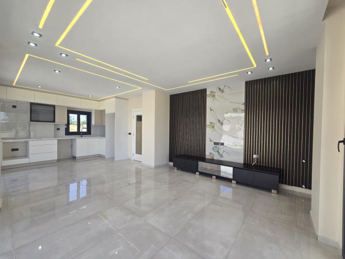 Image No.11-4 Bed Villa / Detached for sale