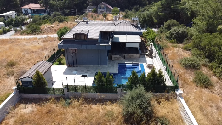 Image No.2-5 Bed Villa / Detached for sale