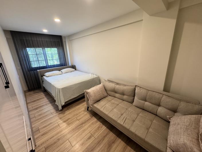 Image No.17-5 Bed Villa / Detached for sale