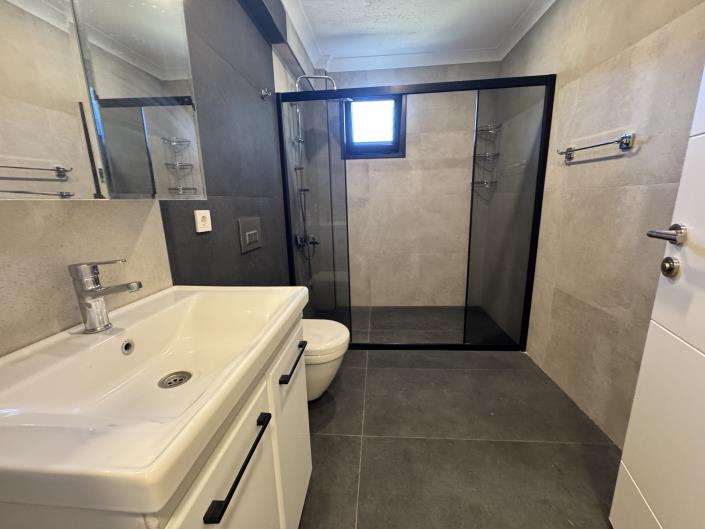 Image No.19-5 Bed Villa / Detached for sale