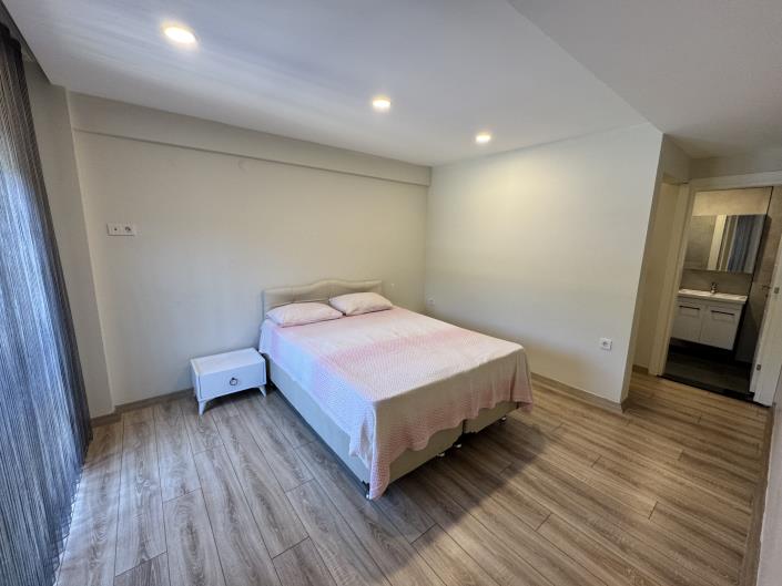 Image No.22-5 Bed Villa / Detached for sale