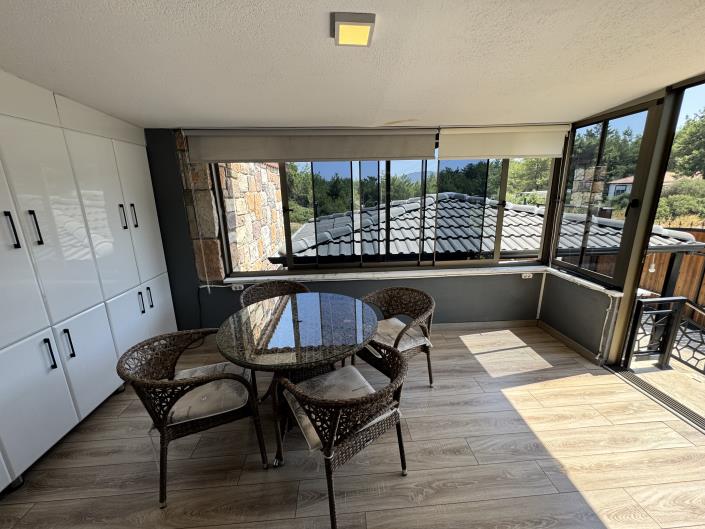 Image No.27-5 Bed Villa / Detached for sale