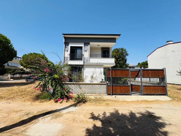 Image No.4-3 Bed Villa / Detached for sale