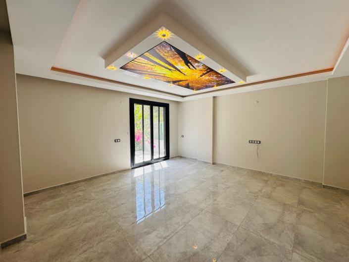 Image No.10-3 Bed Villa / Detached for sale