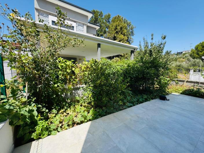 Image No.22-3 Bed Villa / Detached for sale