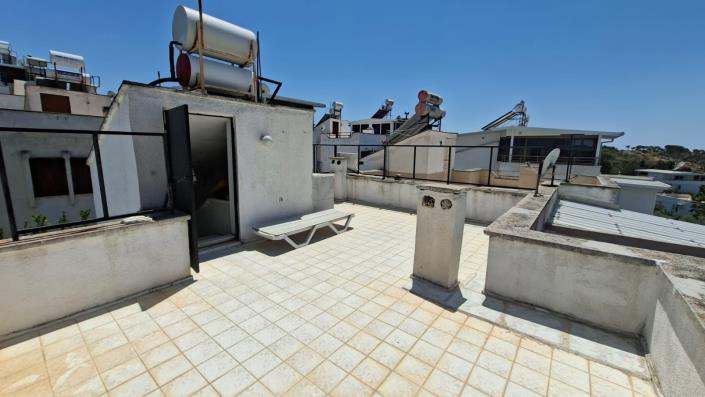 Image No.26-3 Bed Semi-Detached for sale