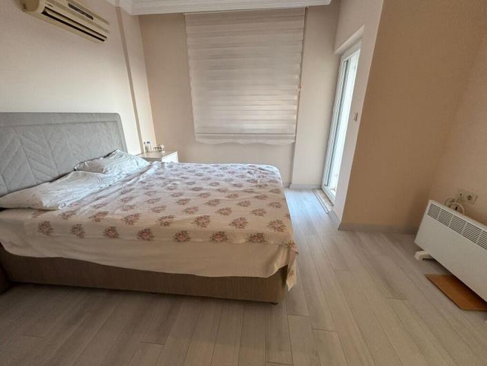 Image No.20-2 Bed Apartment for sale