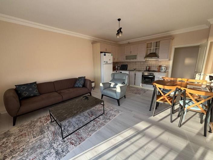 Image No.10-2 Bed Apartment for sale