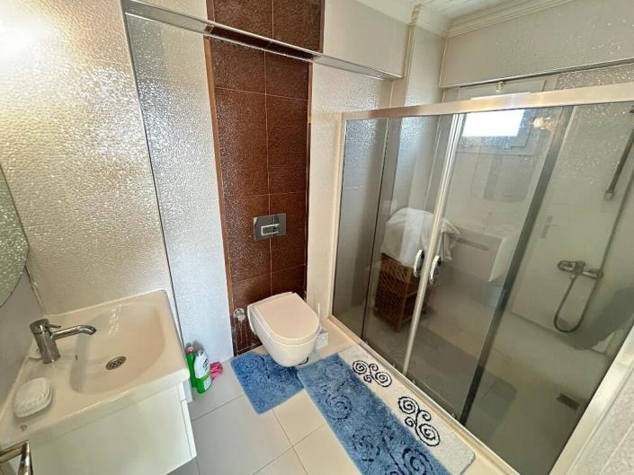 Image No.14-3 Bed Duplex for sale