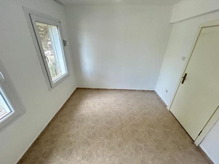 Image No.21-4 Bed Semi-Detached for sale