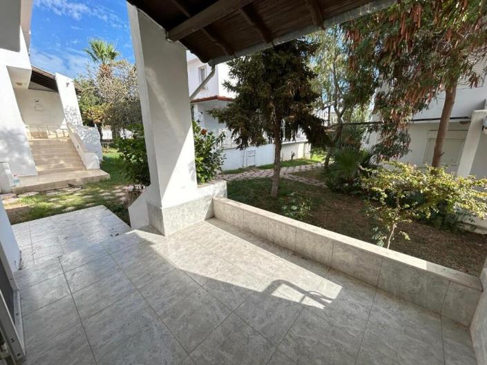 Image No.10-4 Bed Semi-Detached for sale