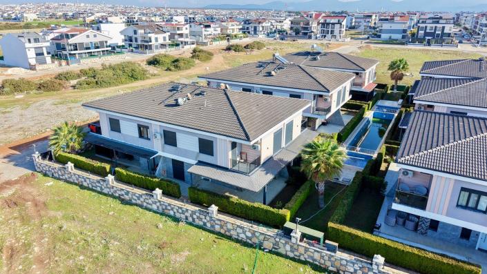 Image No.3-Jumelé de 3 chambres à vendre à Altinkum