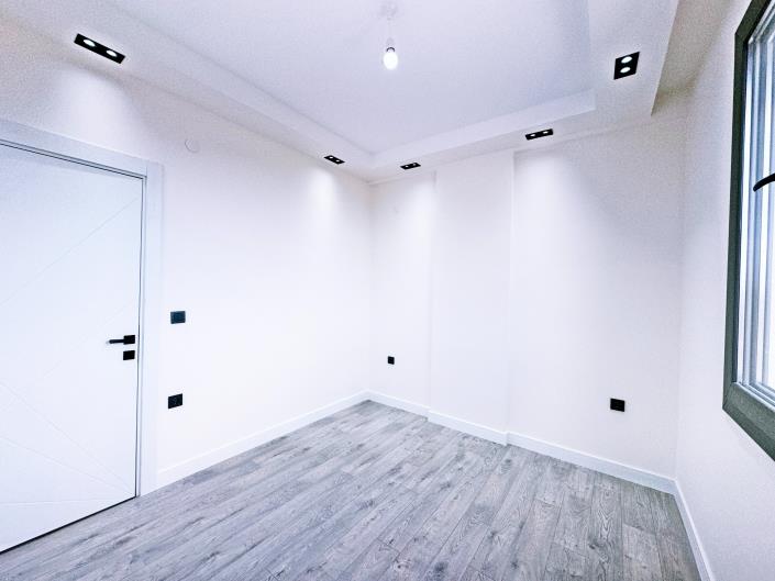 Image No.19-3 Bed Semi-Detached for sale