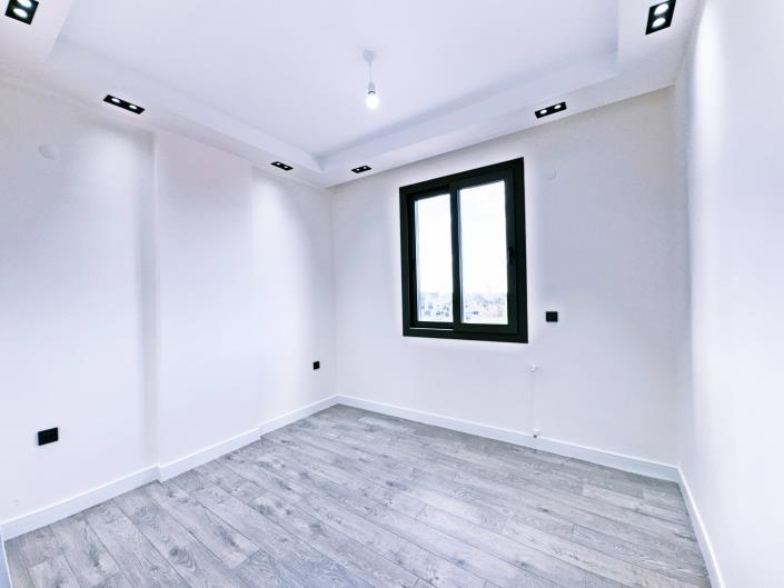 Image No.20-3 Bed Semi-Detached for sale