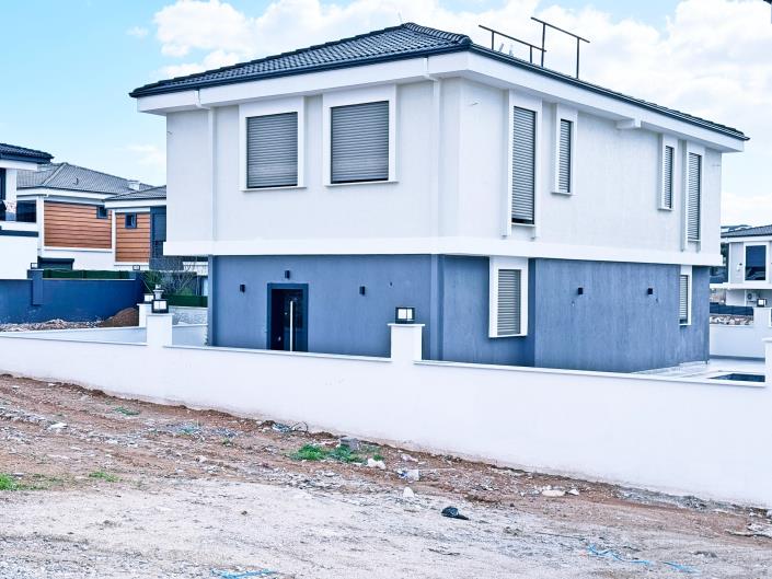 Image No.3-3 Bed Semi-Detached for sale