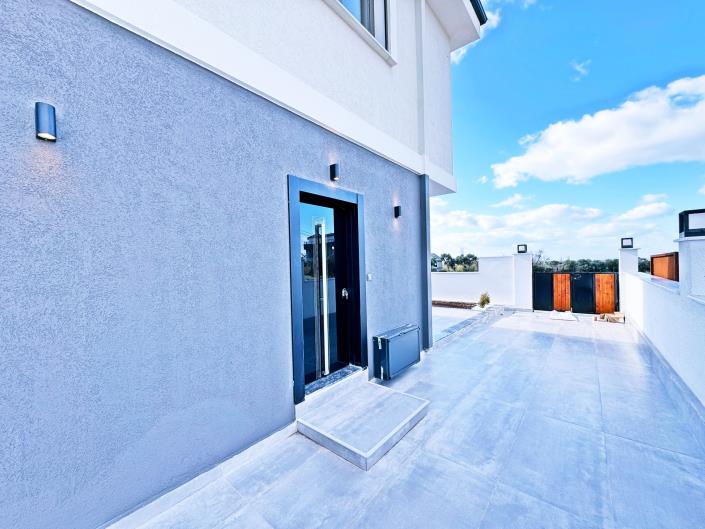 Image No.5-3 Bed Semi-Detached for sale