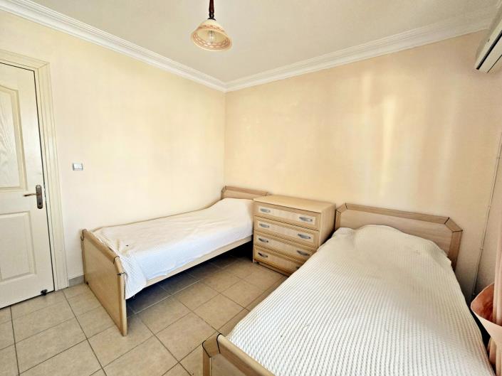 Image No.20-3 Bed Apartment for sale