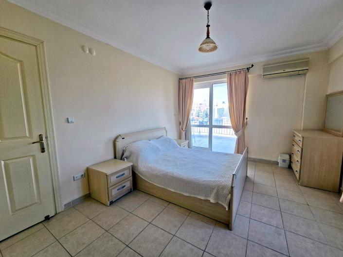 Image No.26-3 Bed Apartment for sale