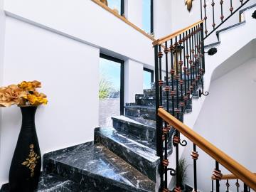 WhatsApp-Image-2024-12-13-at-10-59-52-6-scaled