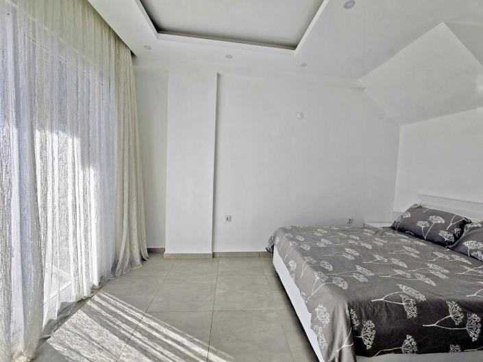 Image No.31-3 Bed Duplex for sale